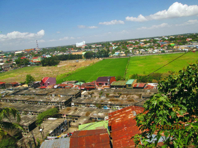 rural and urban community in the philippines