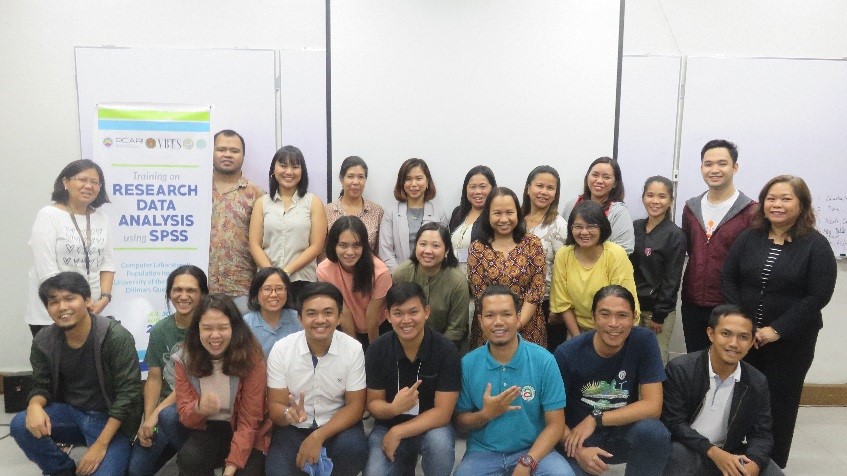 Trainees, technical staff, trainers and faculty from the UP Dep't. of Sociology